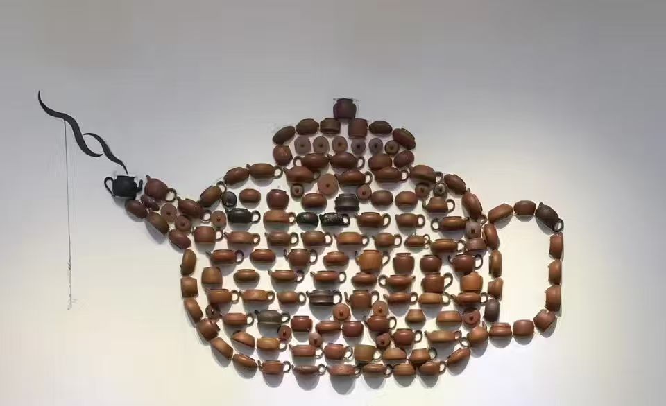 紫砂壶墙：砌入岁月的茶香老字号